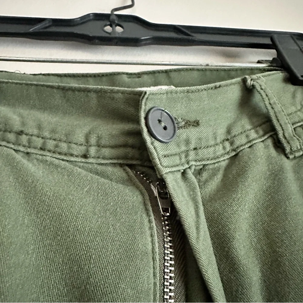 Brandy Melville army green